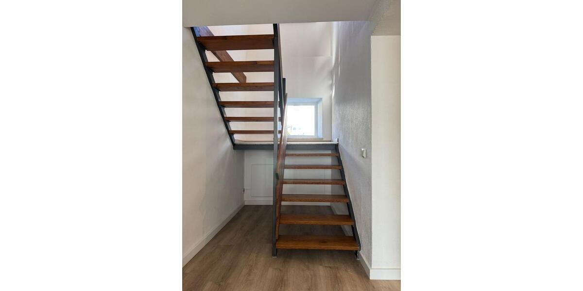 Reihenhaus Steindorf - 6 Zimmer, 153 m&sup2;, 1.500&euro; | Angebot:25969563