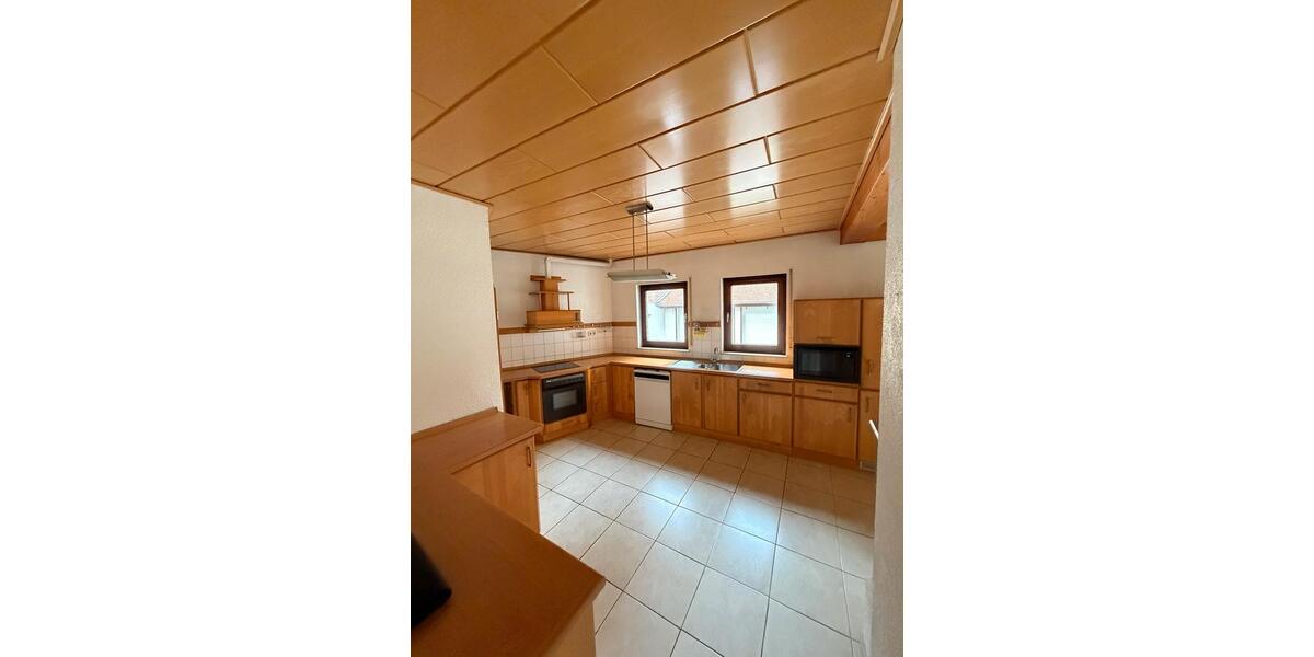 Gepflegtes Einfamilienhaus mit 3 Garagen in Mannheim-Käfertal 4 zimmer