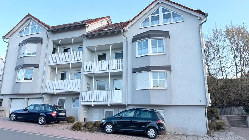 Dachgeschoßwohnung Erbach - 2 Zimmer, 58 m&sup2;, 860&euro; | Angebot:26241355