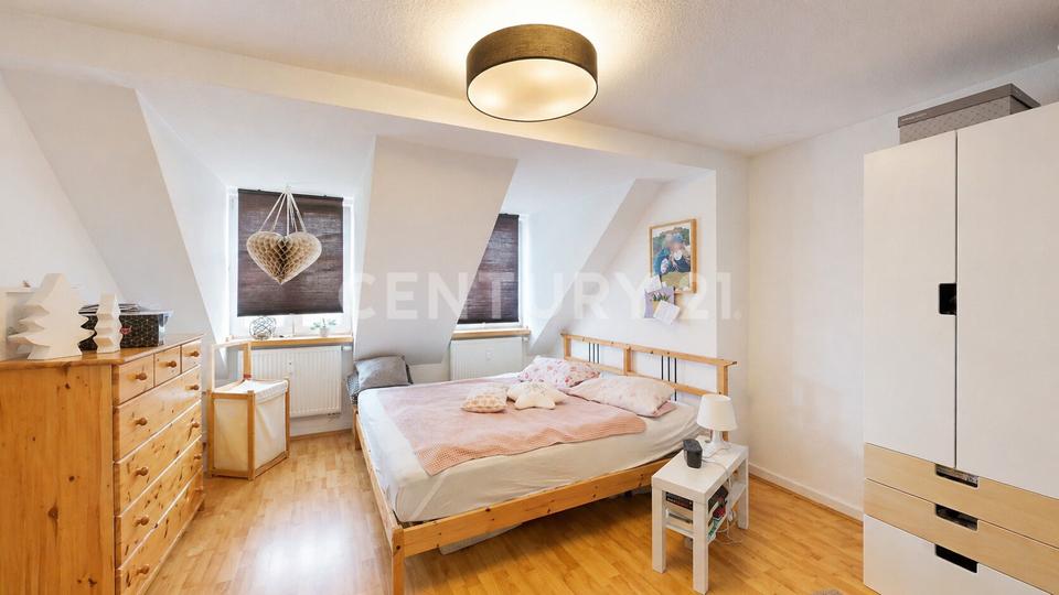 Dachgeschoßwohnung Burg - 3 Zimmer, 73 m&sup2;, 450&euro; | Angebot:26534926
