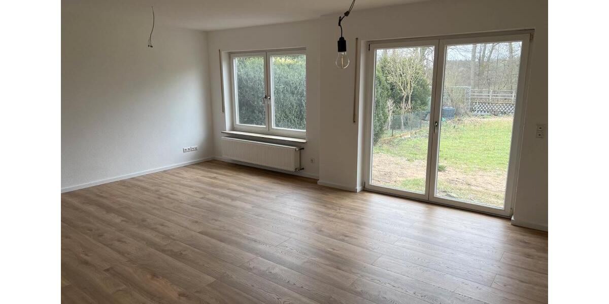 Doppelhaushälfte Buckenhof - 5 Zimmer, 170 m&sup2;, 2.465&euro; | Angebot:26048193
