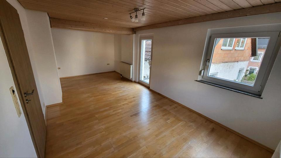 Reihenhaus Herbrechtingen - 5 Zimmer, 110 m&sup2;, 1.300&euro; | Angebot:26233227