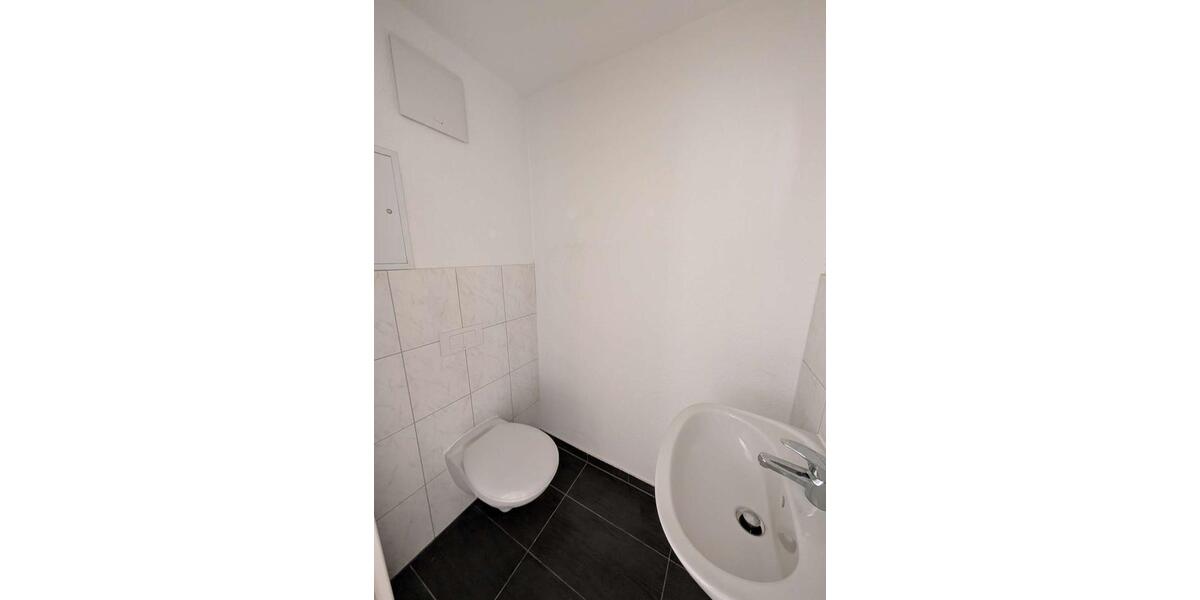 Dachgeschoßwohnung Görlitz - 3 Zimmer, 102 m&sup2;, 595&euro; | Angebot:23005317