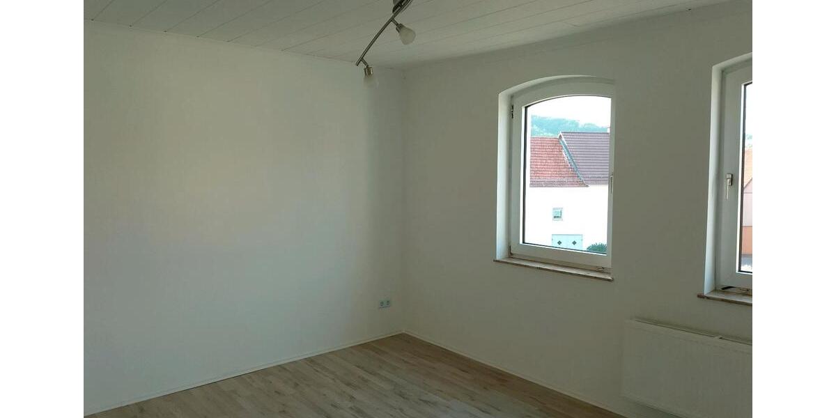 Einfamilienhaus Sonnenstein - 3.5 Zimmer, 85 m&sup2;, 725&euro; | Angebot:24635315