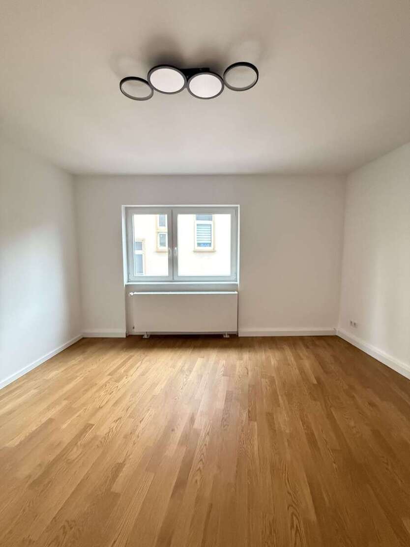 Wohnung zum Mieten in Frankfurt am Main 1.050 € 52.25 m² 2 zimmer