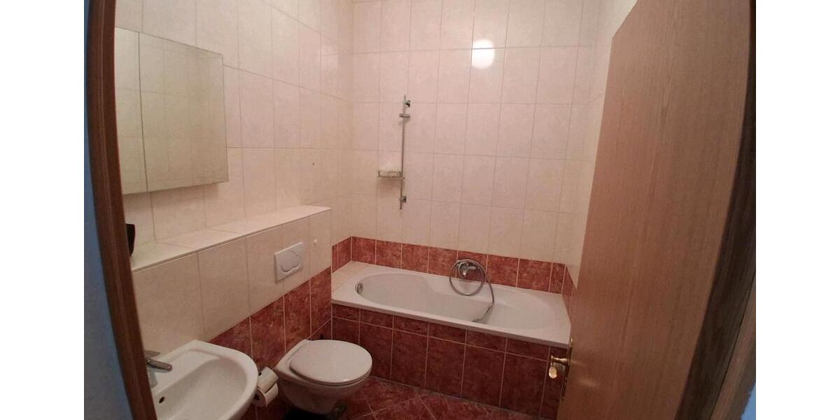 Erdgeschoßwohnung Artern - 1 Zimmer, 38 m&sup2;, 270&euro; | Angebot:25843837