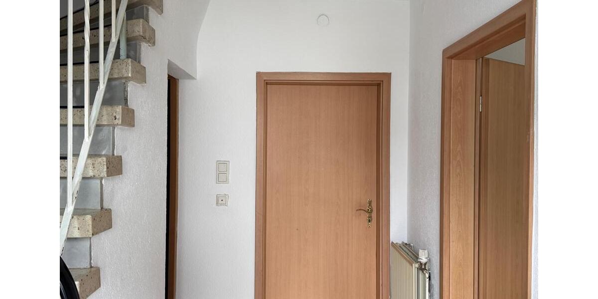 Reihenhaus Breidenbach - 4 Zimmer, 115 m&sup2;, 900&euro; | Angebot:25271960