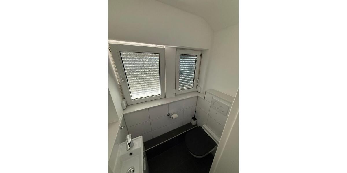 Dachgeschoßwohnung Auenwald - 3 Zimmer, 70 m&sup2;, 950&euro; | Angebot:24787211