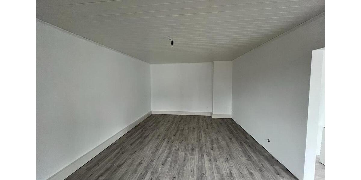 Etagenwohnung Schwalmstadt - 2 Zimmer, 80 m&sup2;, 600&euro; | Angebot:26552800