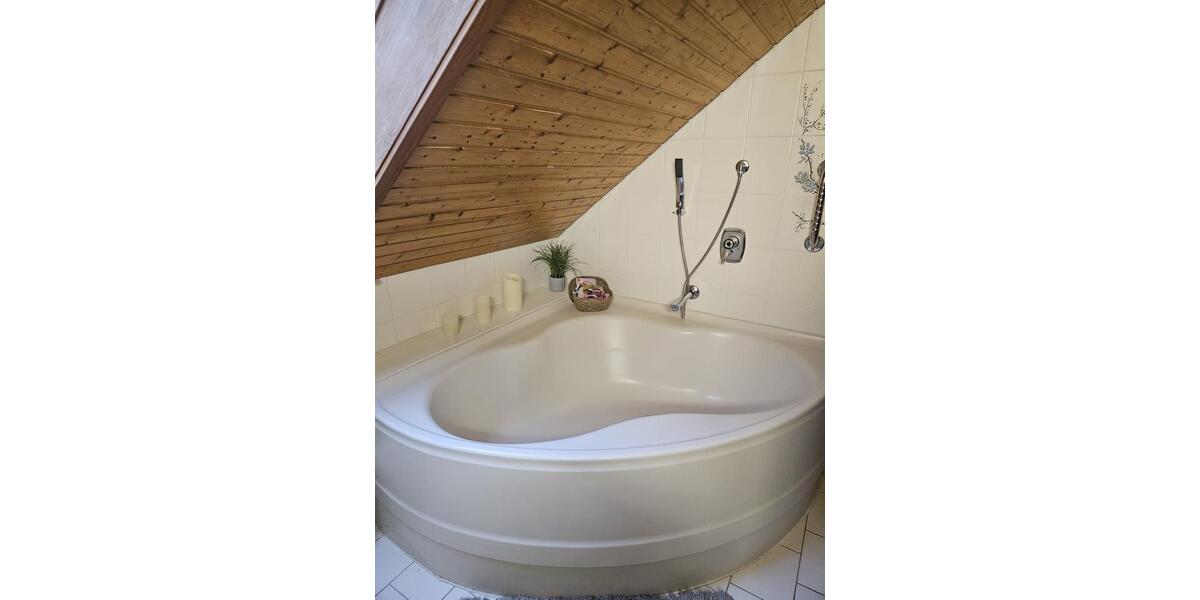 Dachgeschoßwohnung Bad Harzburg - 3 Zimmer, 95 m&sup2;, 630&euro; | Angebot:25751888