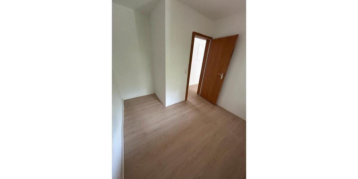 Etagenwohnung Backnang - 3.5 Zimmer, 75 m&sup2;, 1.250&euro; | Angebot:26610999
