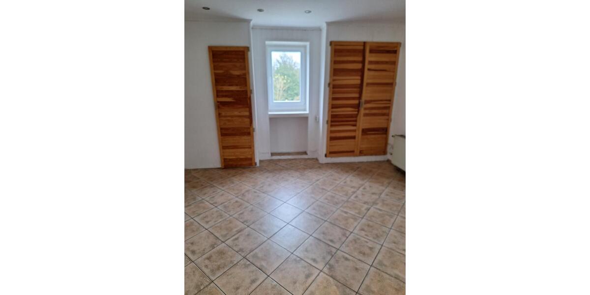 Etagenwohnung Erkner - 3 Zimmer, 94 m&sup2;, 1.000&euro; | Angebot:24677114