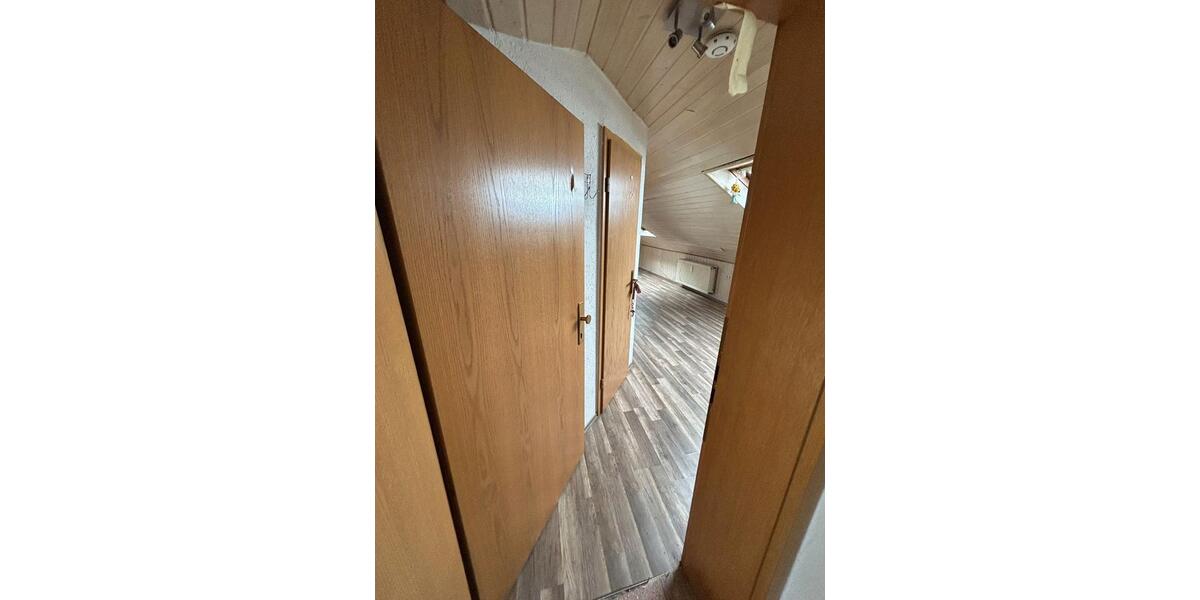 Dachgeschoßwohnung Albstadt - 1 Zimmer, 35 m&sup2;, 420&euro; | Angebot:26704429
