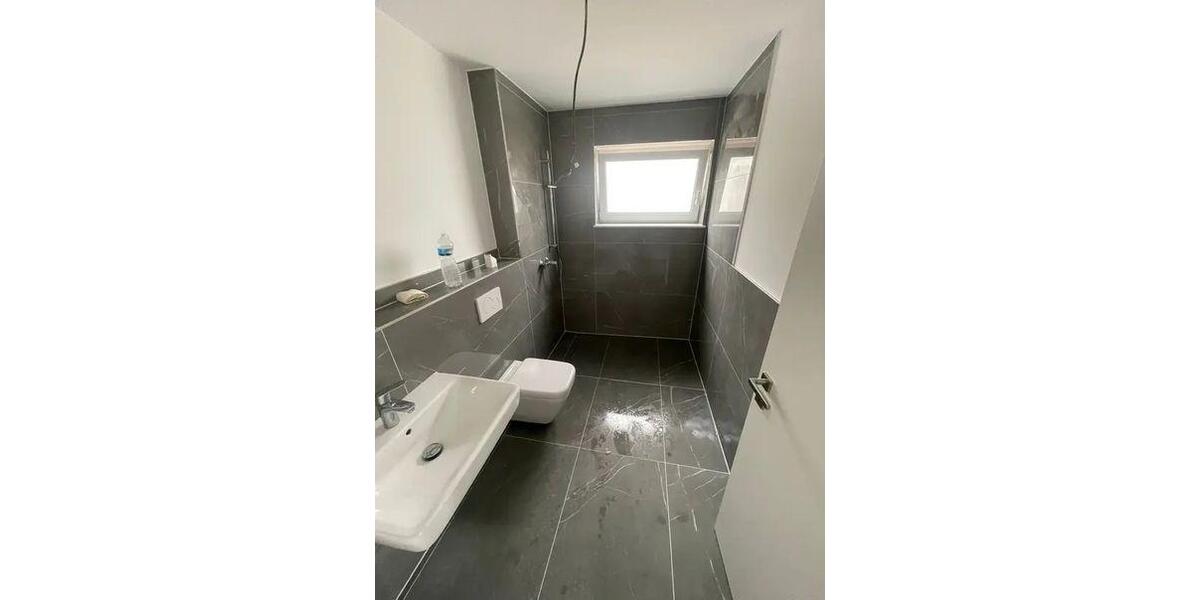 Reihenhaus Bad Schwalbach - 7 Zimmer, 180 m&sup2;, 1.800&euro; | Angebot:26226423