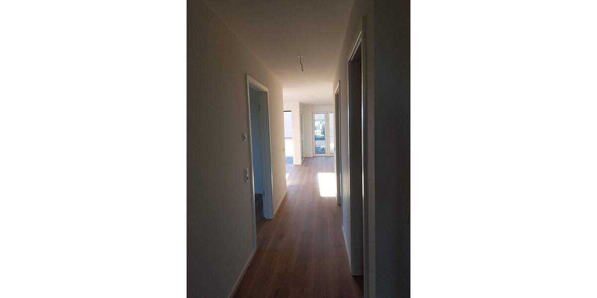 Etagenwohnung Weil am Rhein - 3 Zimmer, 93 m&sup2;, 1.525&euro; | Angebot:25703784