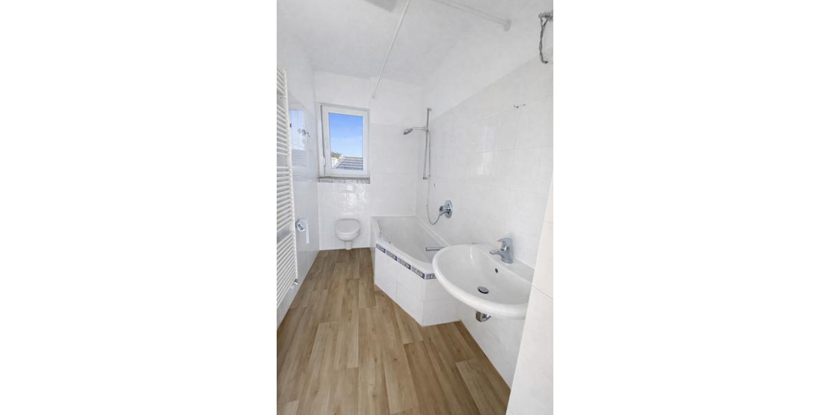 Etagenwohnung Trier West-Pallien - 4 Zimmer, 100 m&sup2;, 800&euro; | Angebot:24981796