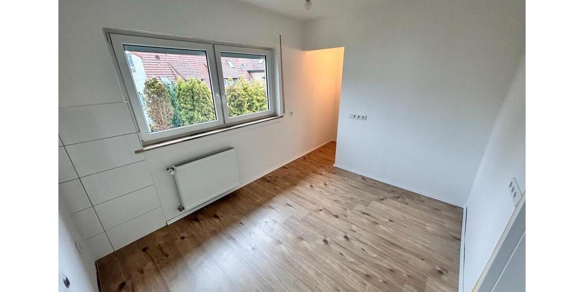 Etagenwohnung Bielefeld Heepen - 4 Zimmer, 100 m&sup2;, 1.150&euro; | Angebot:26252182