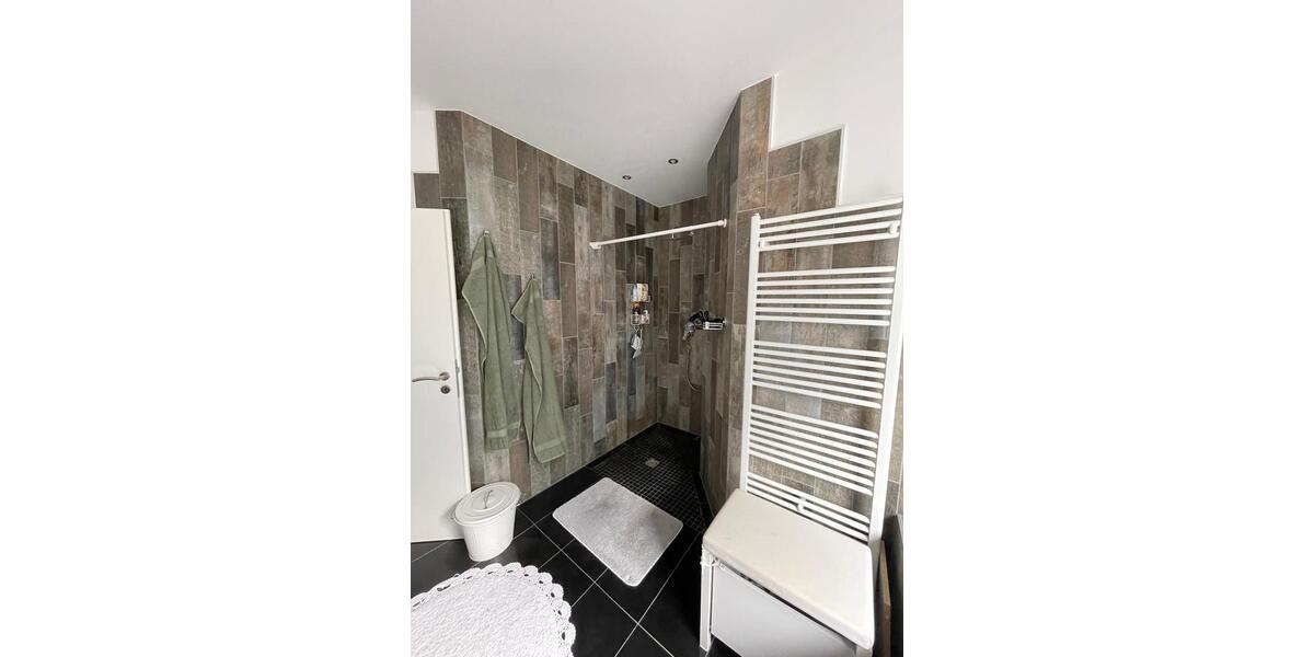 Bungalow Wegberg - 3 Zimmer, 120 m&sup2;, 1.280&euro; | Angebot:26254371