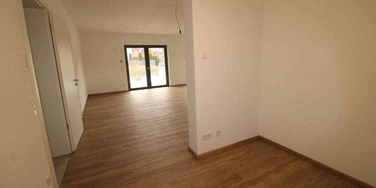 Etagenwohnung Spalt - 2 Zimmer, 101 m&sup2;, 1.065&euro; | Angebot:25677611