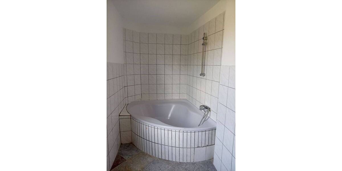 Etagenwohnung Eschenburg Eibelshausen - 3 Zimmer, 80 m&sup2;, 500&euro; | Angebot:26229777