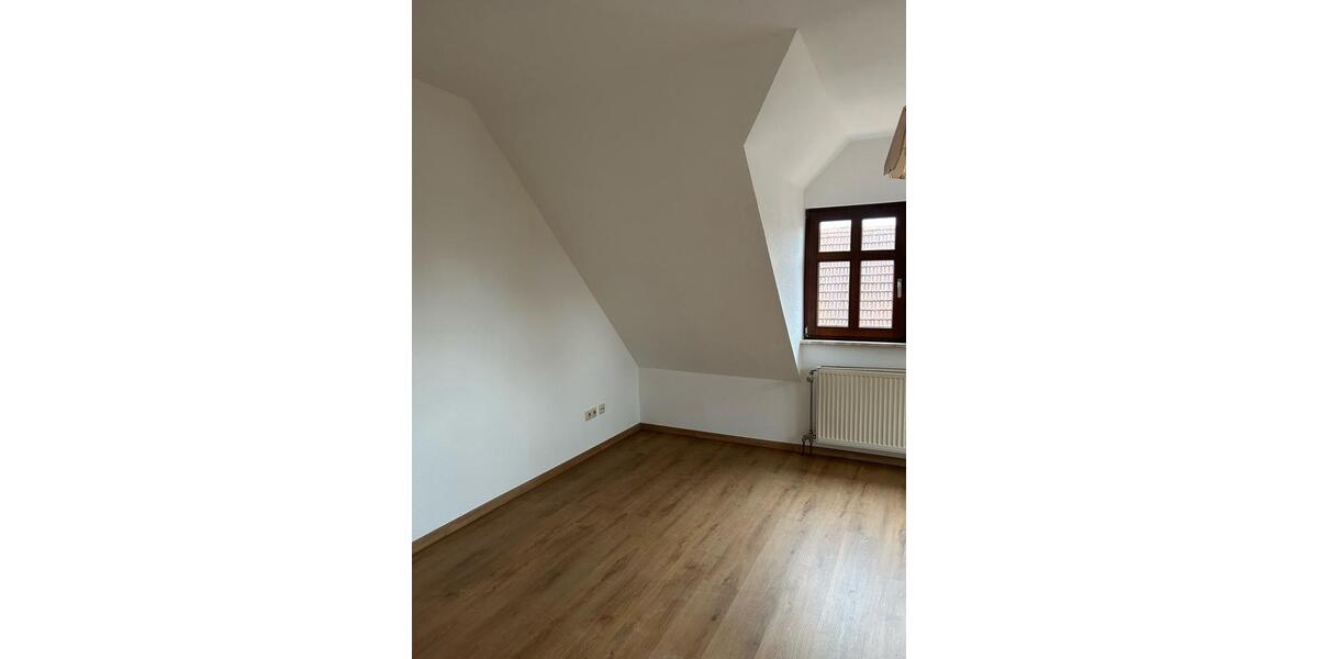 Dachgeschoßwohnung Lauterbach (Hessen) - 2.5 Zimmer, 48 m&sup2;, 370&euro; | Angebot:24825635