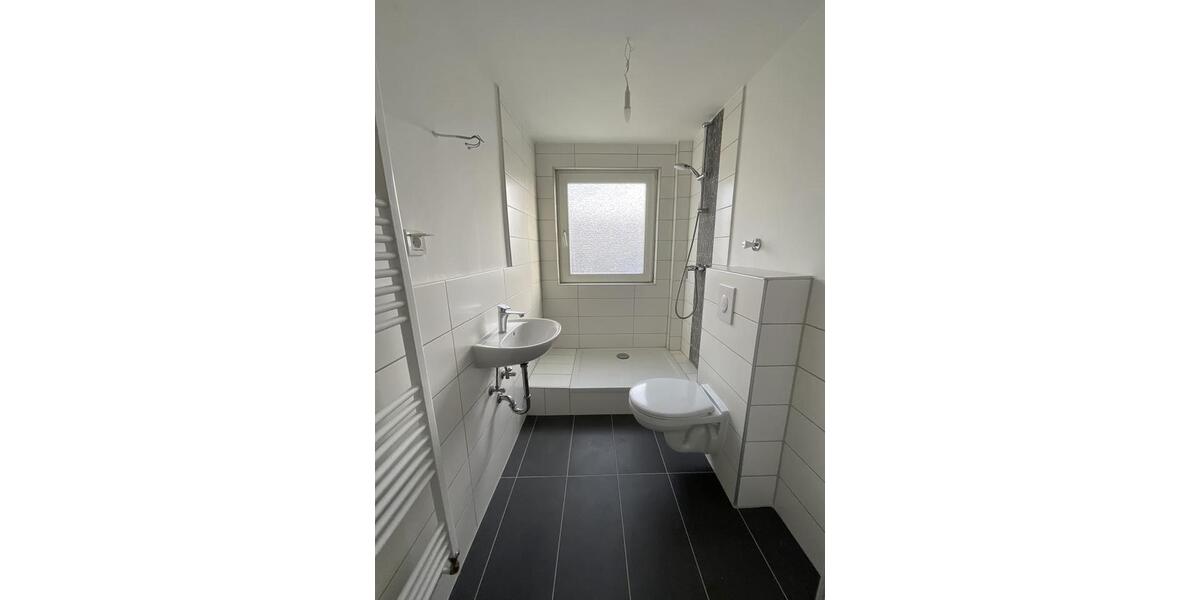Dachgeschoßwohnung Wilhelmshaven Aldenburg - 4 Zimmer, 63 m&sup2;, 439&euro; | Angebot:26146059