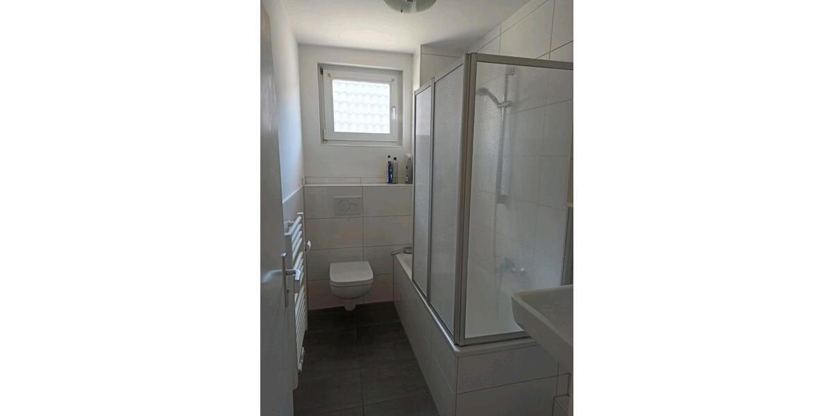 Etagenwohnung Frankfurt am Main Ostend - 3 Zimmer, 84 m&sup2;, 1.900&euro; | Angebot:26679021