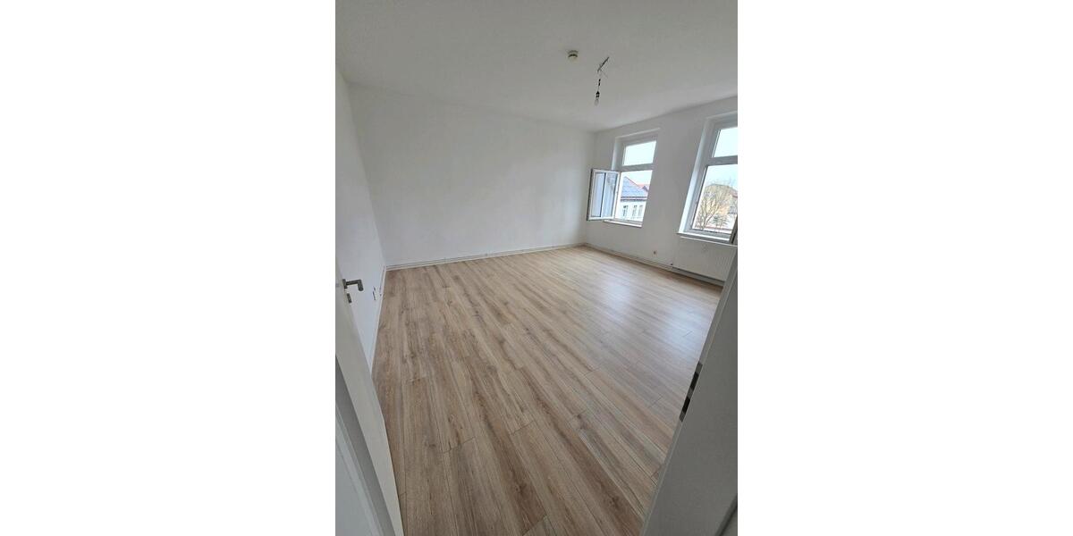 Etagenwohnung Burg - 4 Zimmer, 90 m&sup2;, 720&euro; | Angebot:25892804