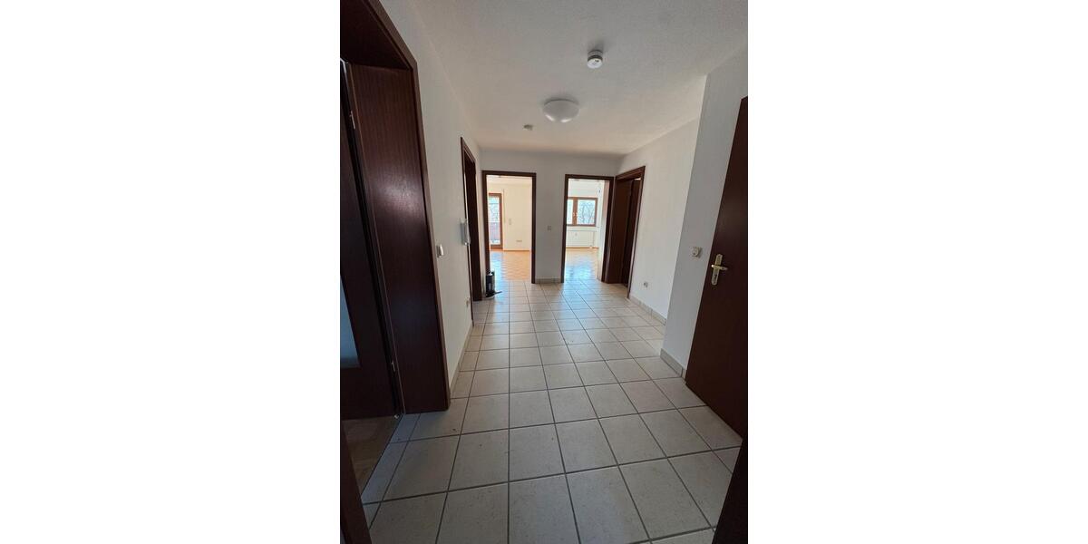 Erdgeschoßwohnung Regensburg Galgenberg - 3 Zimmer, 115 m&sup2;, 1.400&euro; | Angebot:25807311