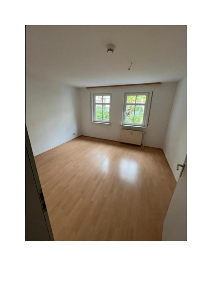 60 m²-Wohnung in Gotha-Zentrum: 1 OG, Balkon, Stellplatz