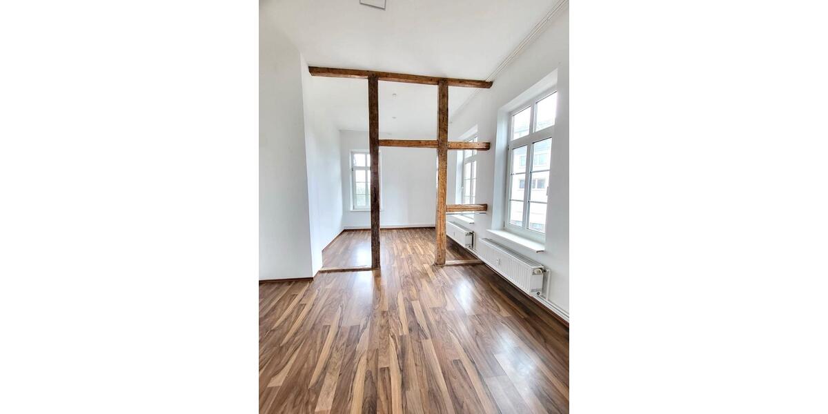 Schöne 134 qm Wohnung 4 zimmer