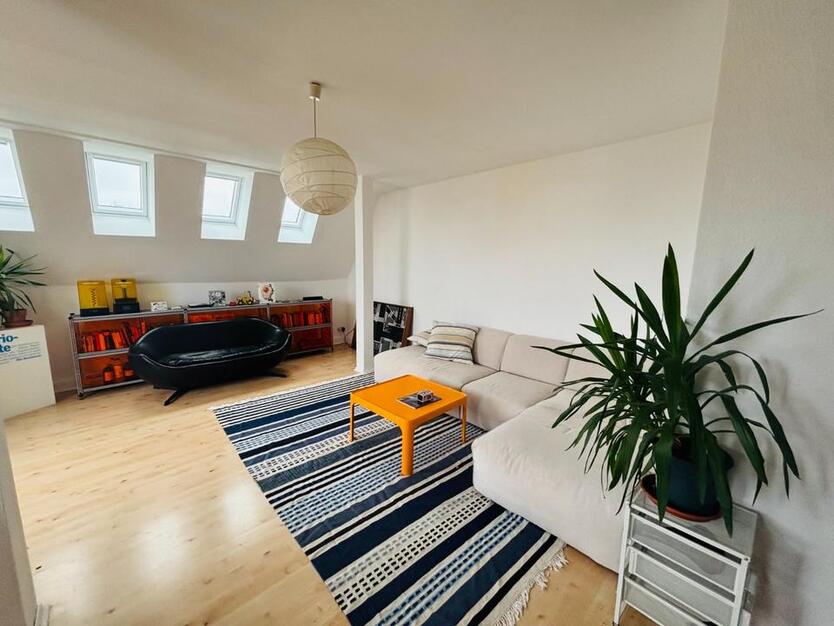 Wunderschöne Dachwohnung in Neukölln Weserstrasse zimmer
