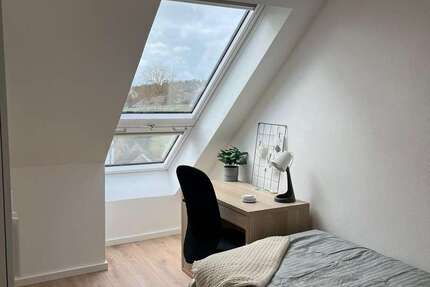 Wohnung Erlangen Buckenhofer Siedlung - 4 Zimmer, 15 m&sup2;, 390&euro; | Angebot:25044010