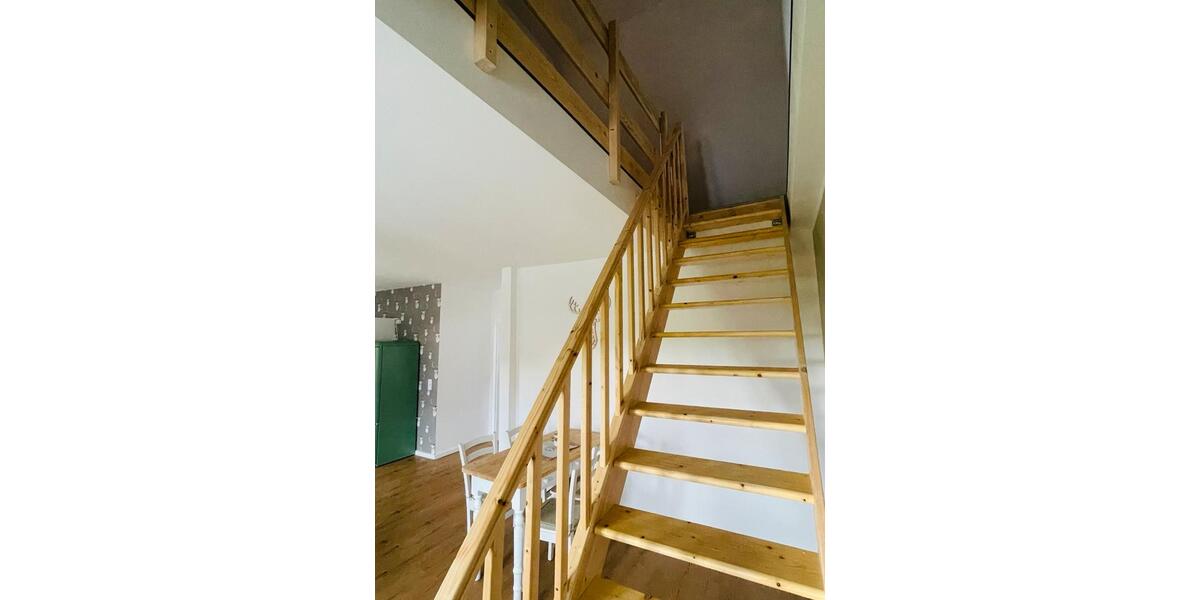 100 qm 4 Raum Maisonette Wohnung mit Dachterrasse möbliertunmöbl 4 zimmer