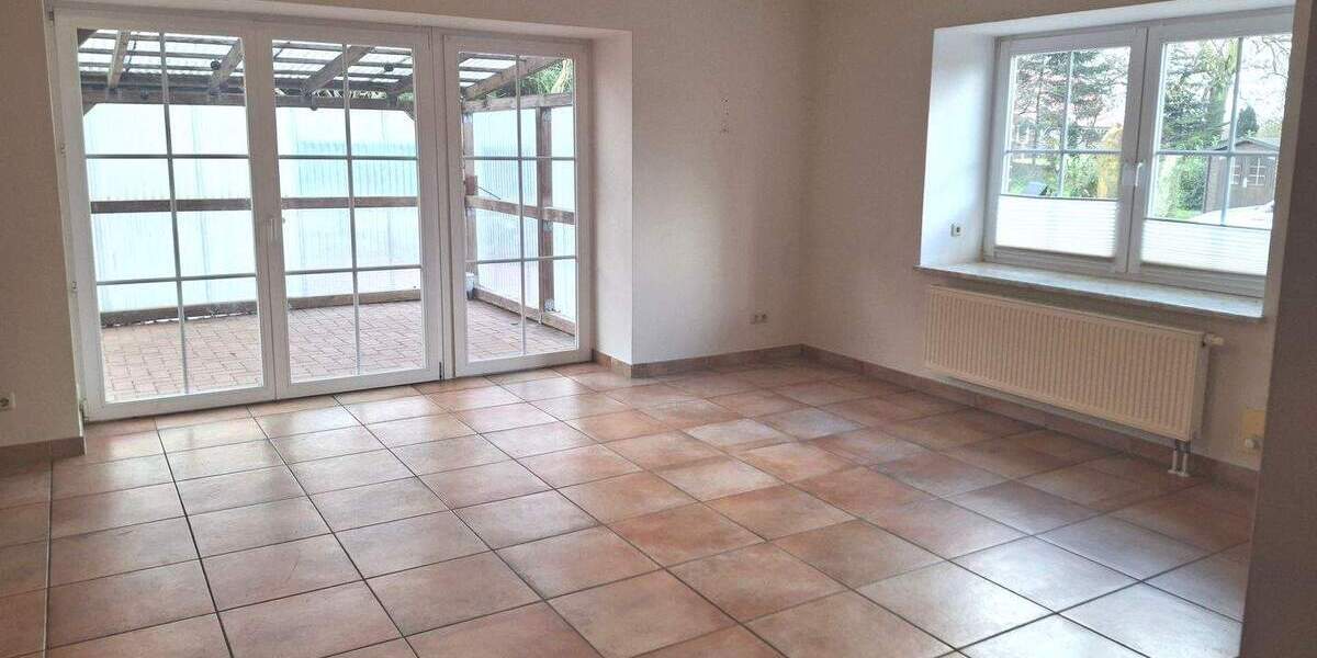 Bauernhaus, Landhaus Remmels - 8 Zimmer, 300 m&sup2;, 1.950&euro; | Angebot:25770396