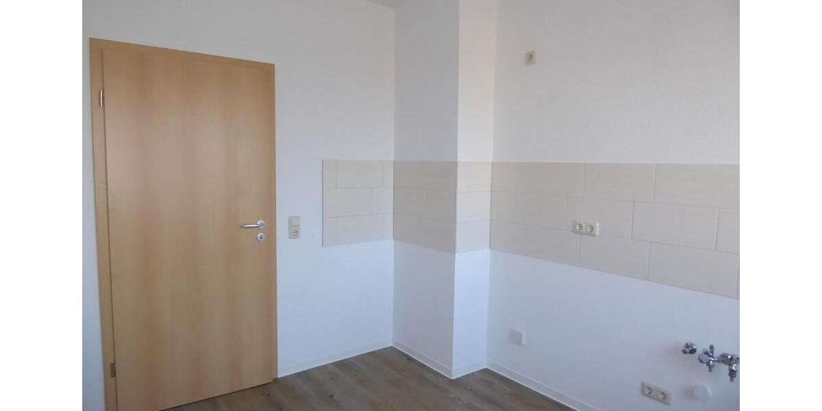 Etagenwohnung Saalfeld (Saale) - 3 Zimmer, 65 m&sup2;, 422&euro; | Angebot:25342153