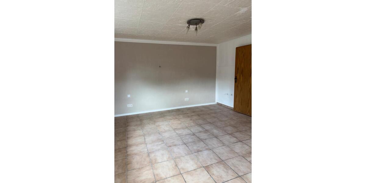 Etagenwohnung Salzkotten - 2 Zimmer, 58 m&sup2;, 395&euro; | Angebot:26032963