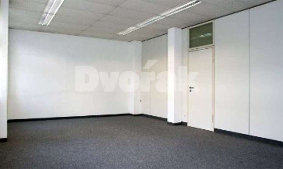 Büro in Stuttgart 480 € 44 m²