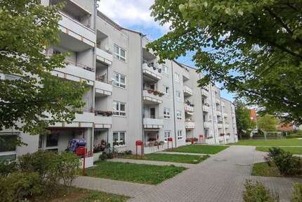 Wohnung zum Mieten in Naumburg (Saale) 471 € 69.18 m²