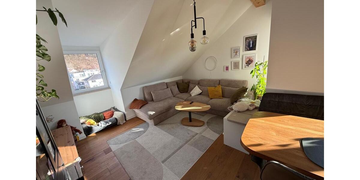 Etagenwohnung Ergoldsbach Langenhettenbach - 3 Zimmer, 86 m&sup2;, 1.000&euro; | Angebot:25366172