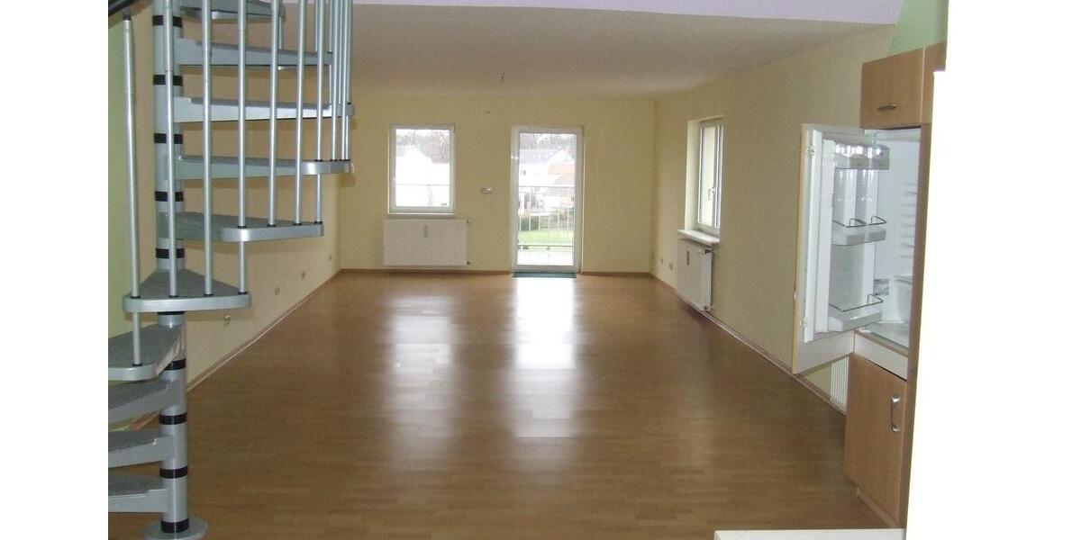 Dachgeschoßwohnung Zerbst (Anhalt) - 3 Zimmer, 120 m&sup2;, 600&euro; | Angebot:24351069