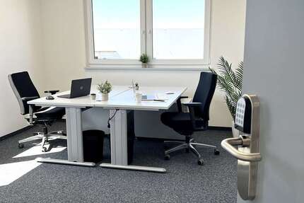 Büro in Neuenstadt am Kocher 2.940 € 17 m² zimmer