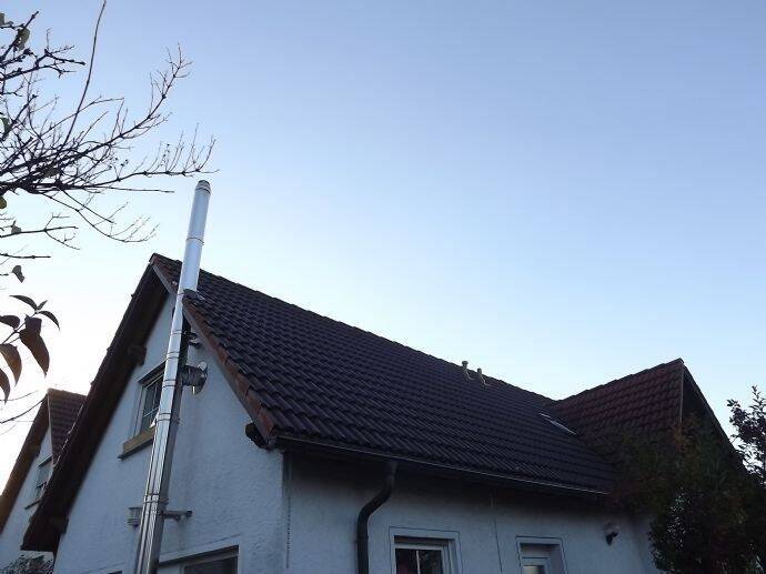 Gut geschnittenes 2 Zimmer-Apartment mit Einbauküche und Wannenbad, in ruhiger Lage von Wiesenbronn. Nur 10 Min. nach Kitzingen... 2 zimmer