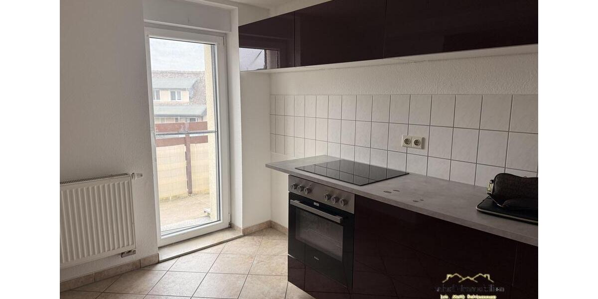 Dachgeschoßwohnung Bitterfeld-Wolfen Bitterfeld - 3 Zimmer, 85 m&sup2;, 645&euro; | Angebot:23744522