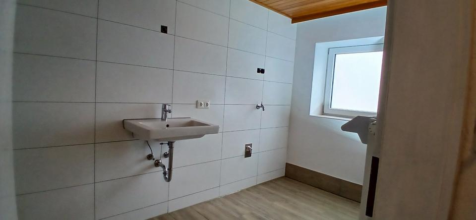 Erdgeschoßwohnung Kirchberg - 3 Zimmer, 100 m&sup2;, 875&euro; | Angebot:26288317