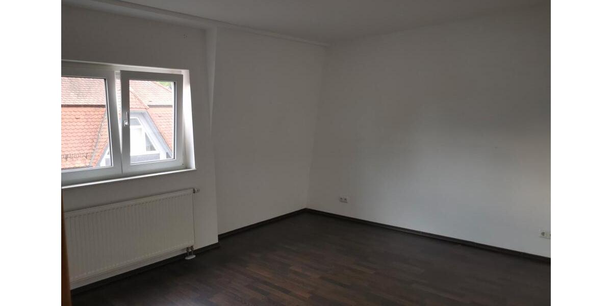 Etagenwohnung Homberg (Ohm) - 3 Zimmer, 87 m&sup2;, 680&euro; | Angebot:26448981