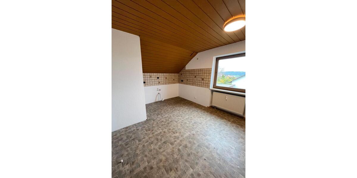 Dachgeschoßwohnung Neunburg vorm Wald - 4 Zimmer, 88 m&sup2;, 650&euro; | Angebot:24415537