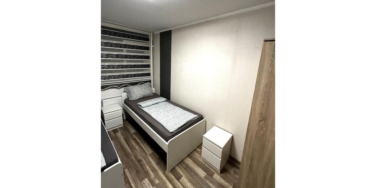 Wohnen auf Zeit Duisburg Essenberg - 57 Zimmer, 1.550 m&sup2;, 15&euro; | Angebot:23784944