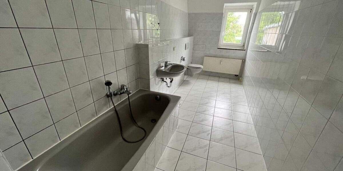 Etagenwohnung Görlitz Südstadt - 3 Zimmer, 108 m&sup2;, 485&euro; | Angebot:26155775