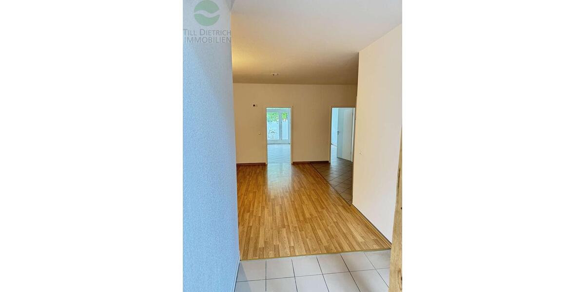 Erdgeschoßwohnung Ilmenau - 4 Zimmer, 90 m&sup2;, 770&euro; | Angebot:26492725
